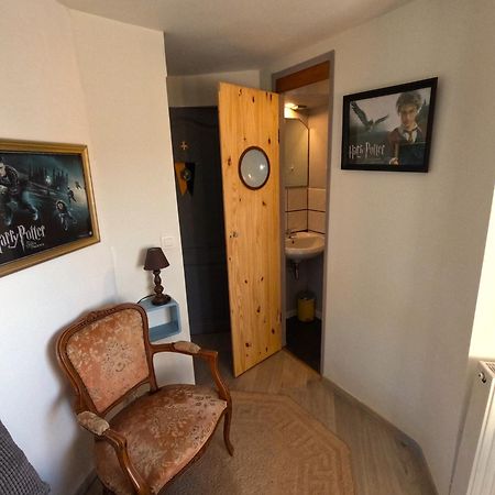 Aux Deux Amis Apartment สเตฟโล ภายนอก รูปภาพ