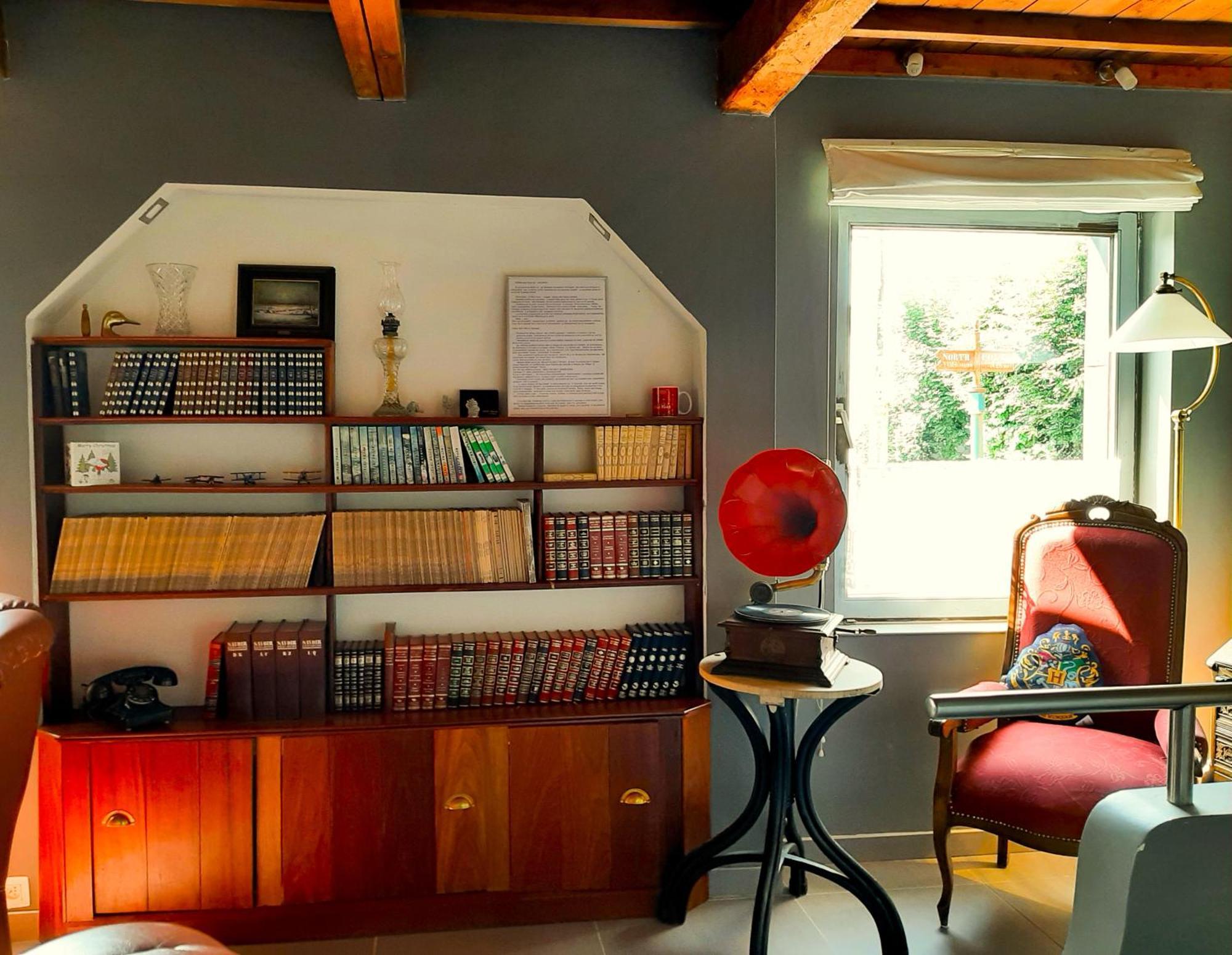 Aux Deux Amis Apartment สเตฟโล ภายนอก รูปภาพ